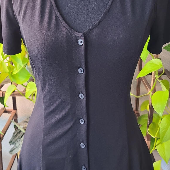 Dress - Picture 2 of 4